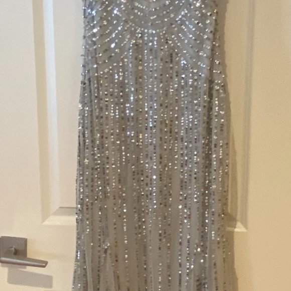 Gorgeous Sequined Gown - Picture 2 of 9